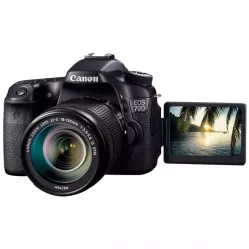 Фотоаппарат зеркальный Canon EOS 70D (W) EF-S 18-135 IS STM Kit